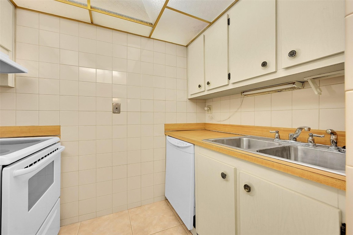 4167 NW 90th Avenue 203