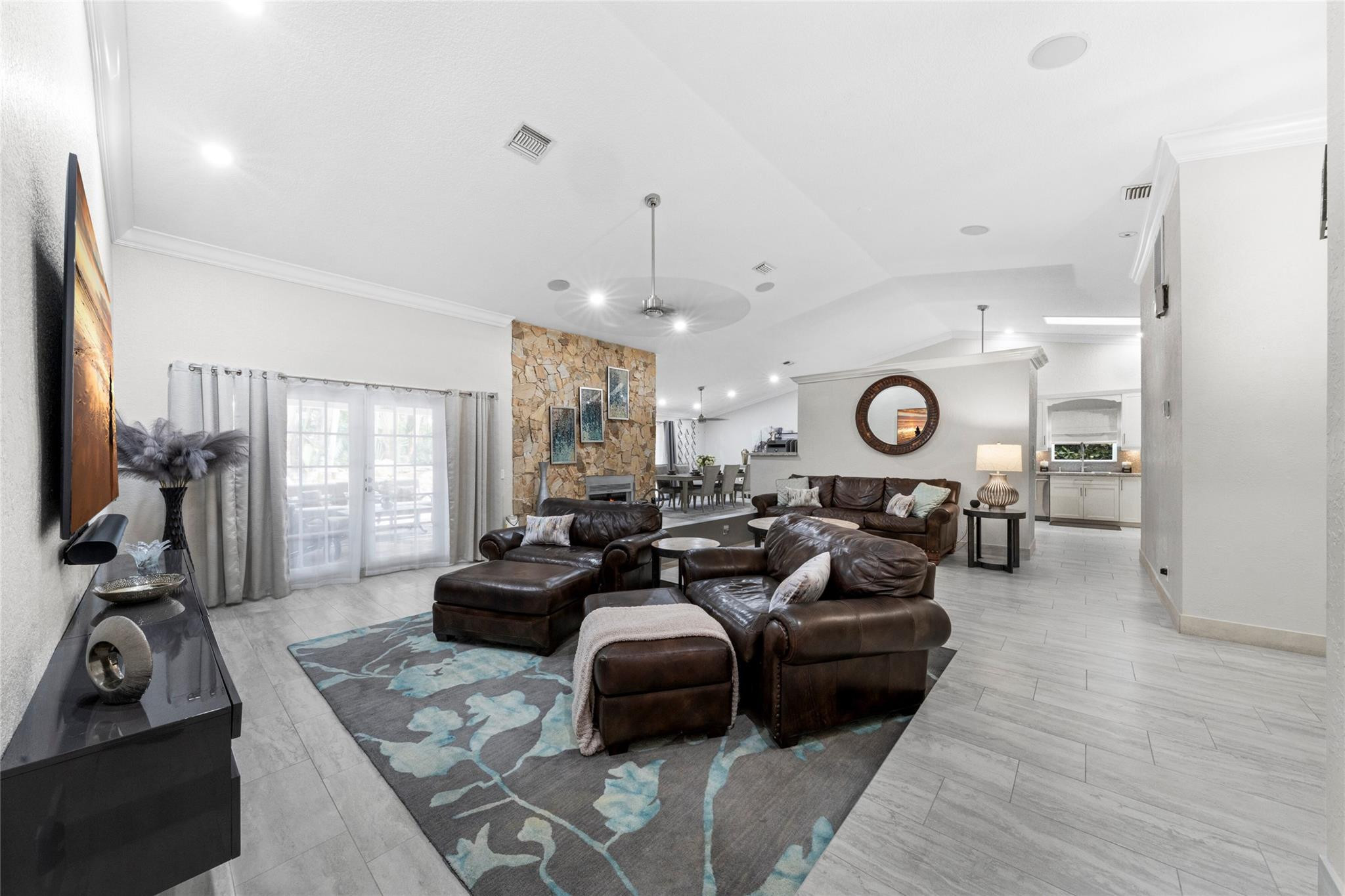 10939 NW 9th Mnr