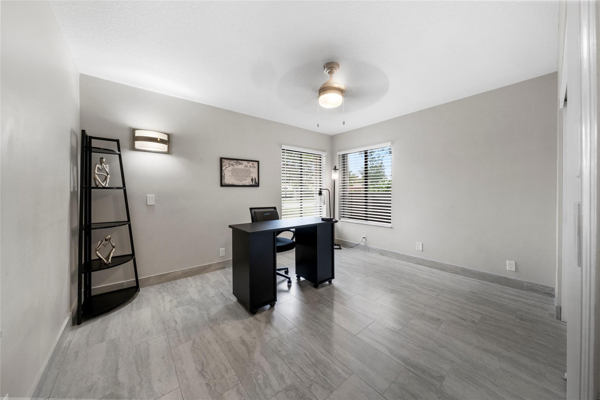 10939 NW 9th Mnr