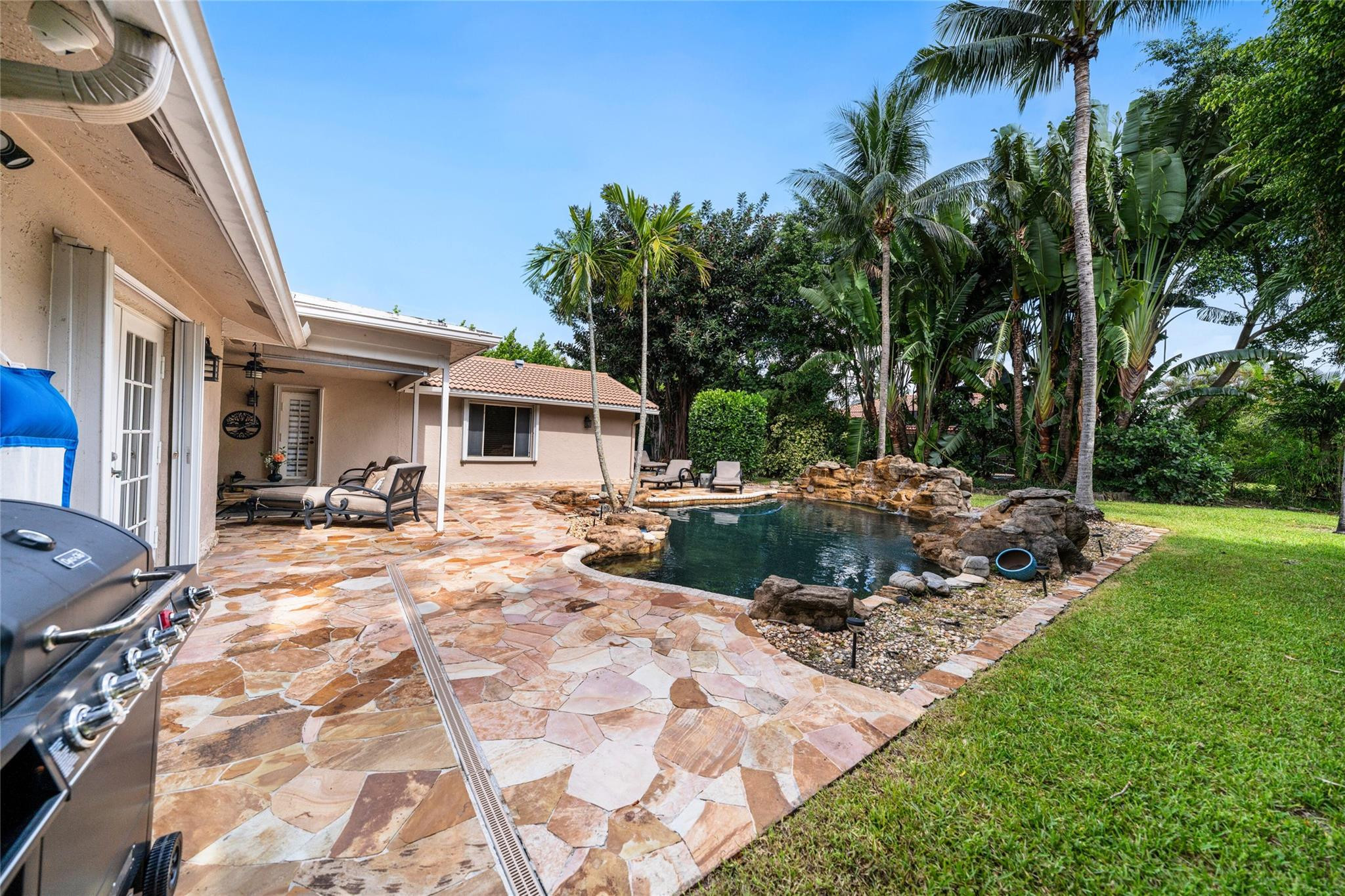 10939 NW 9th Mnr