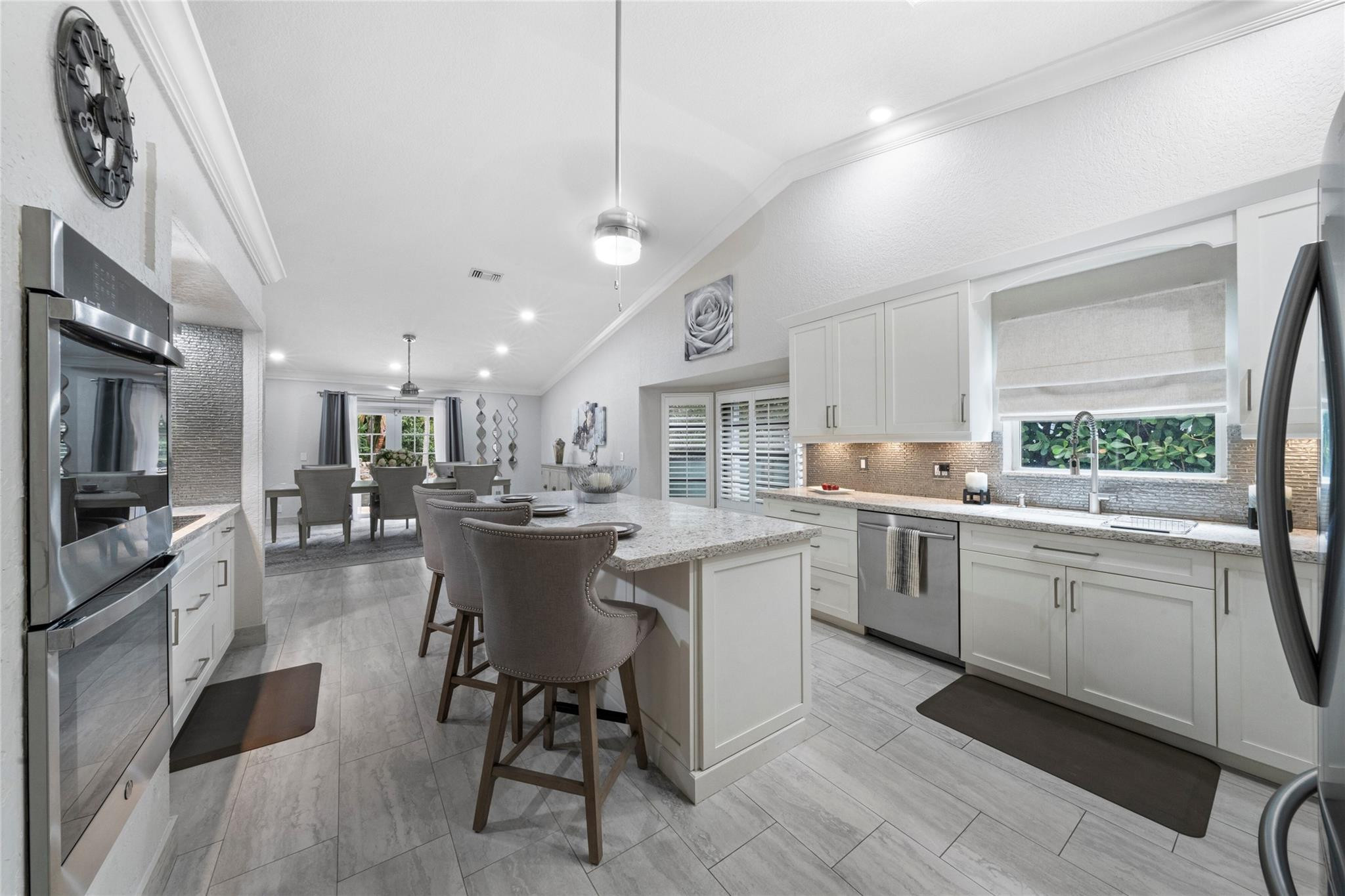 10939 NW 9th Mnr