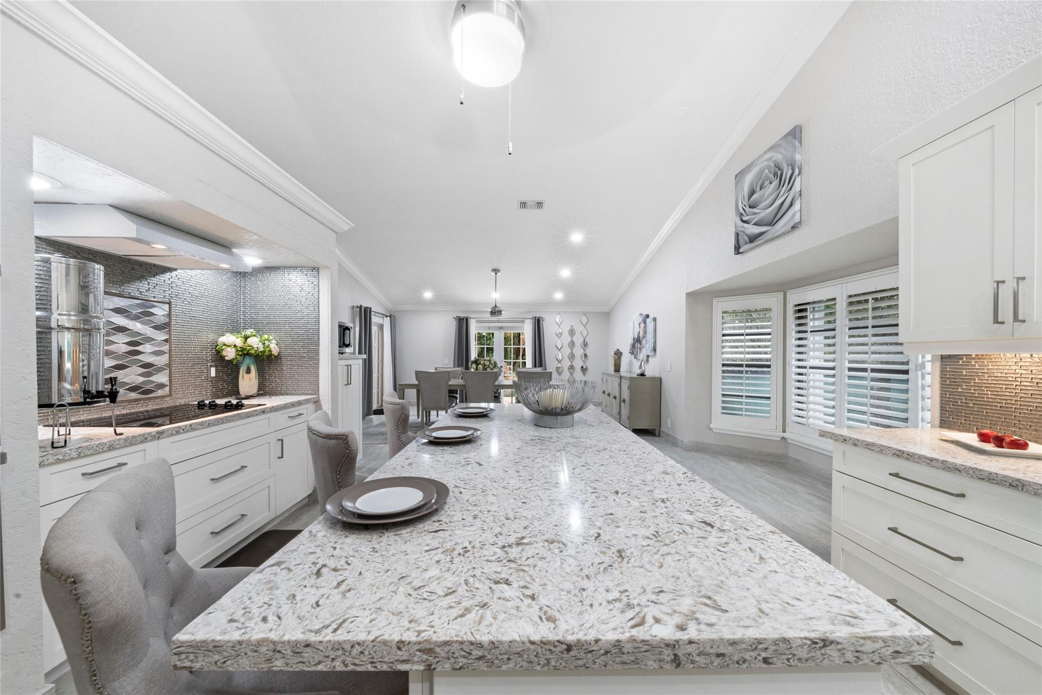 10939 NW 9th Mnr