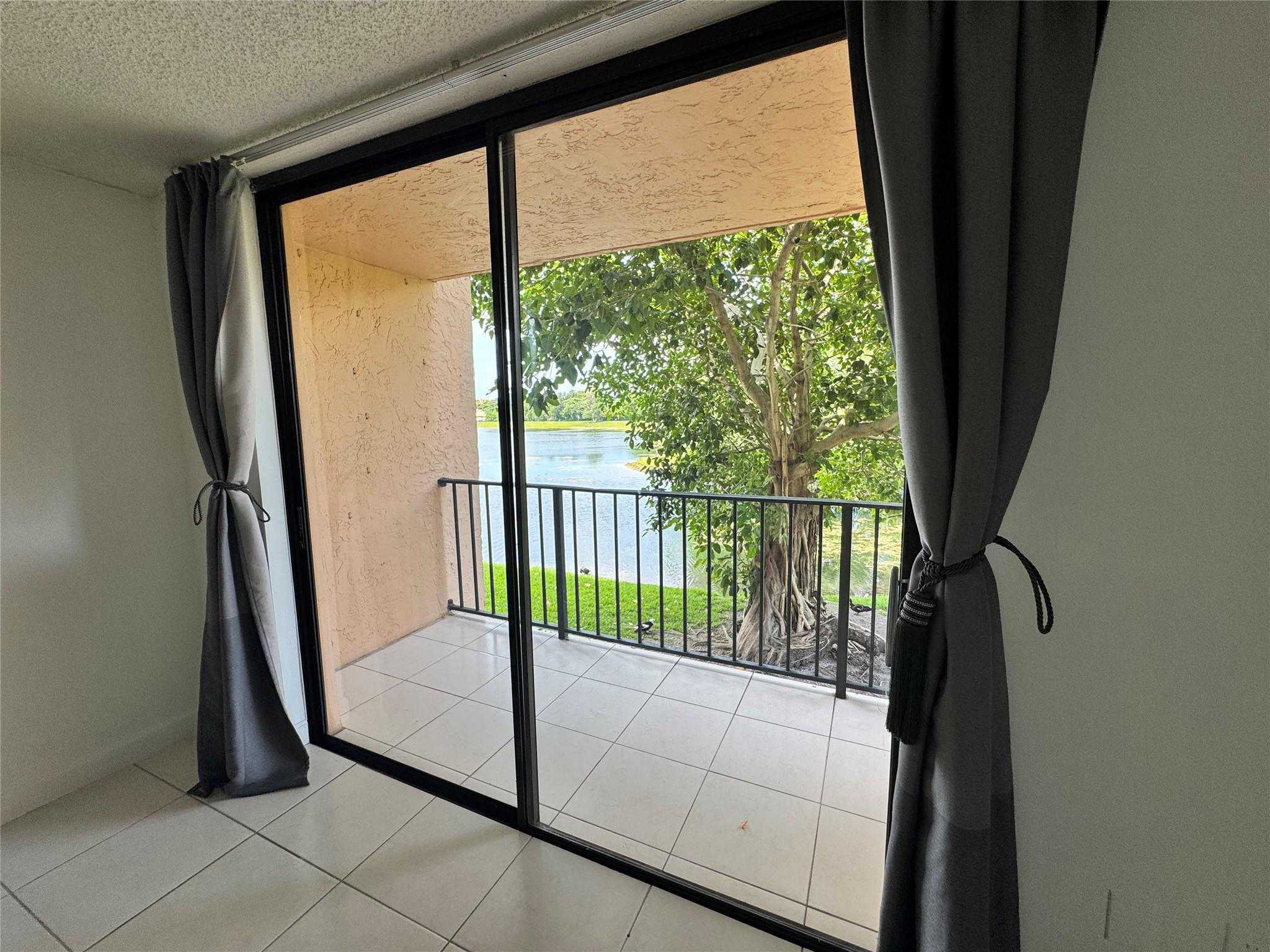 9688 W Fontainebleau Blvd 211