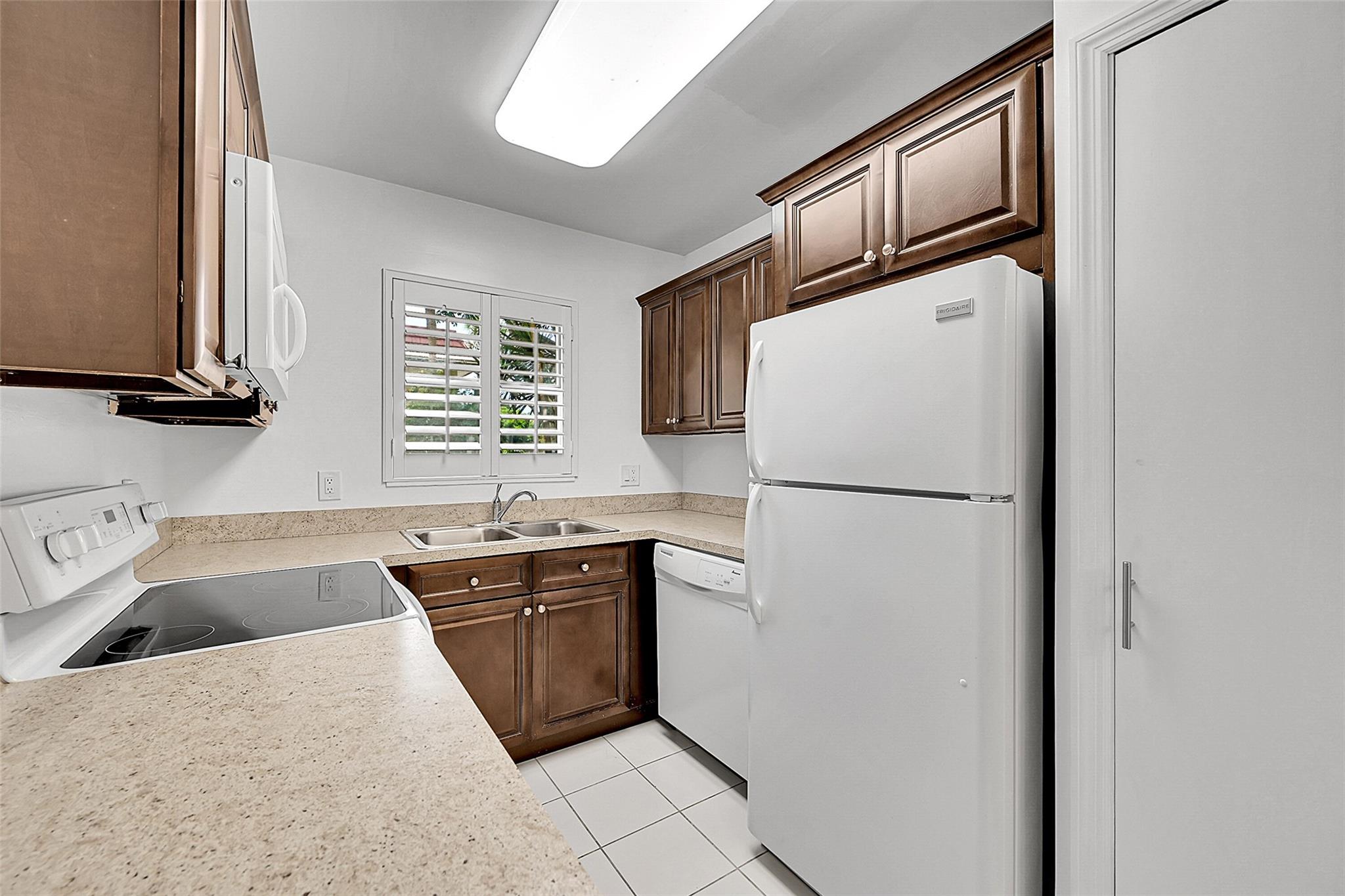 1074 NW 13th St 155C