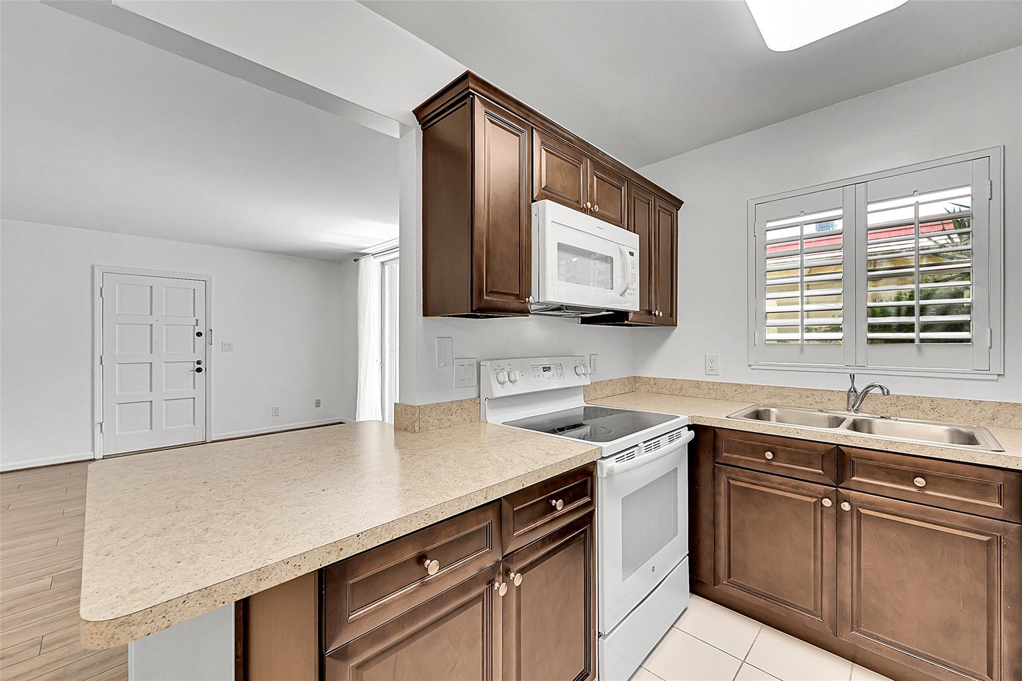 1074 NW 13th St 155C