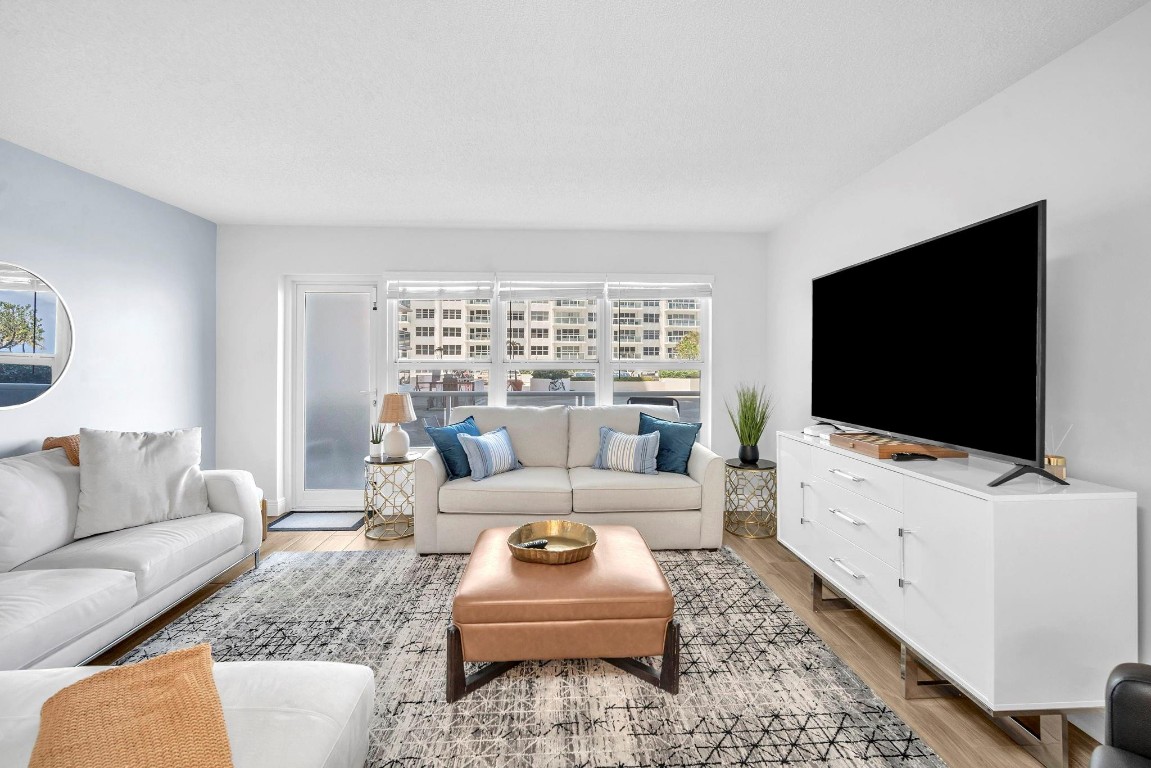 3500 Galt Ocean Dr 114