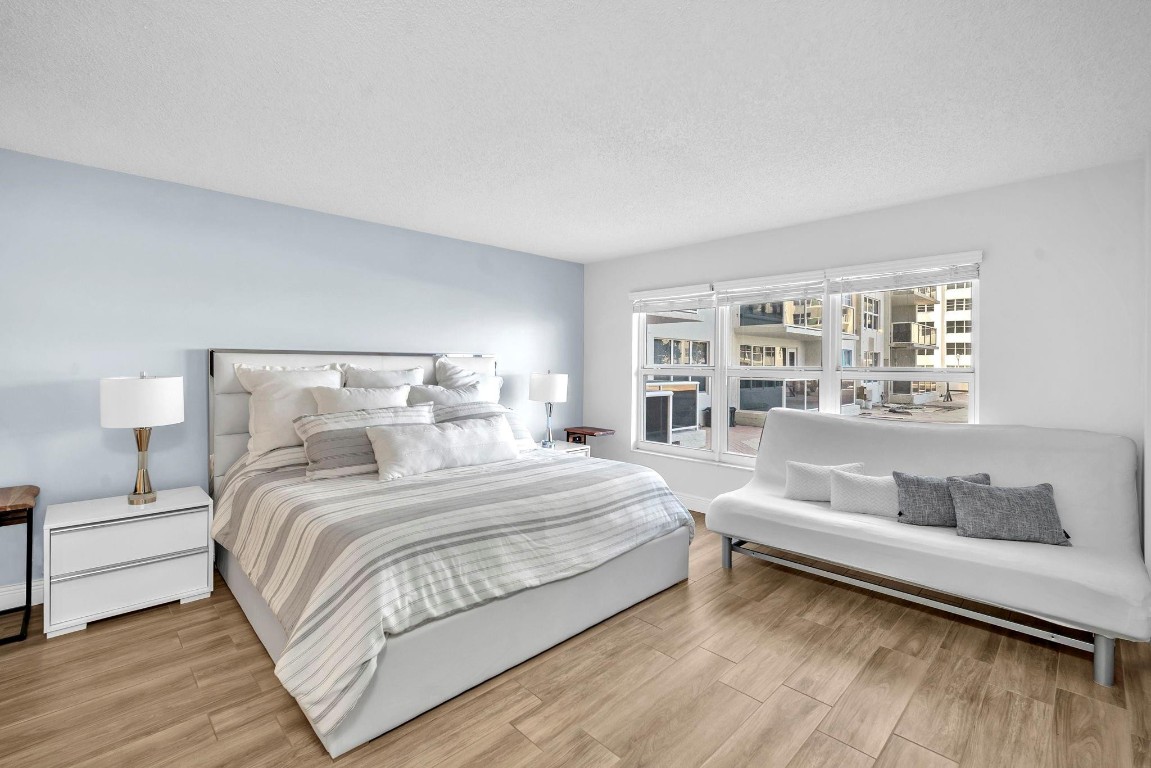 3500 Galt Ocean Dr 114