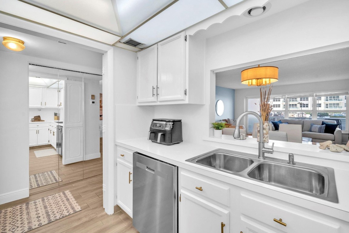 3500 Galt Ocean Dr 114