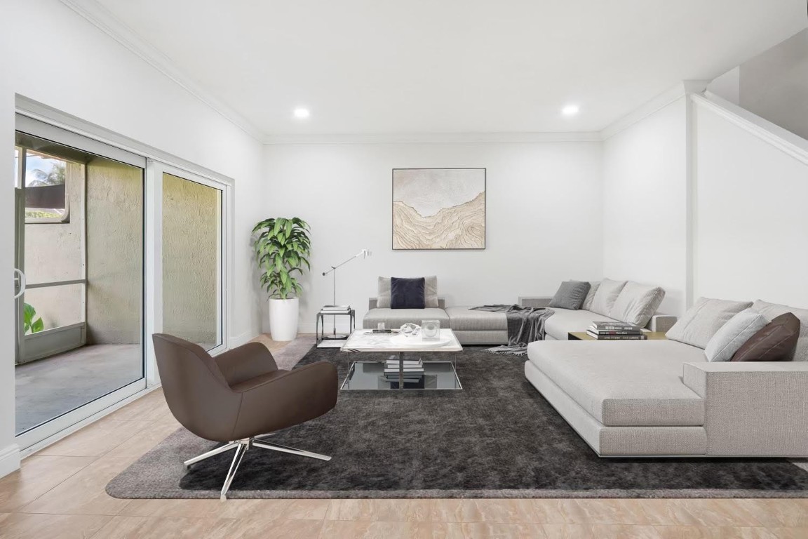 5611 NW 118th Dr 5611