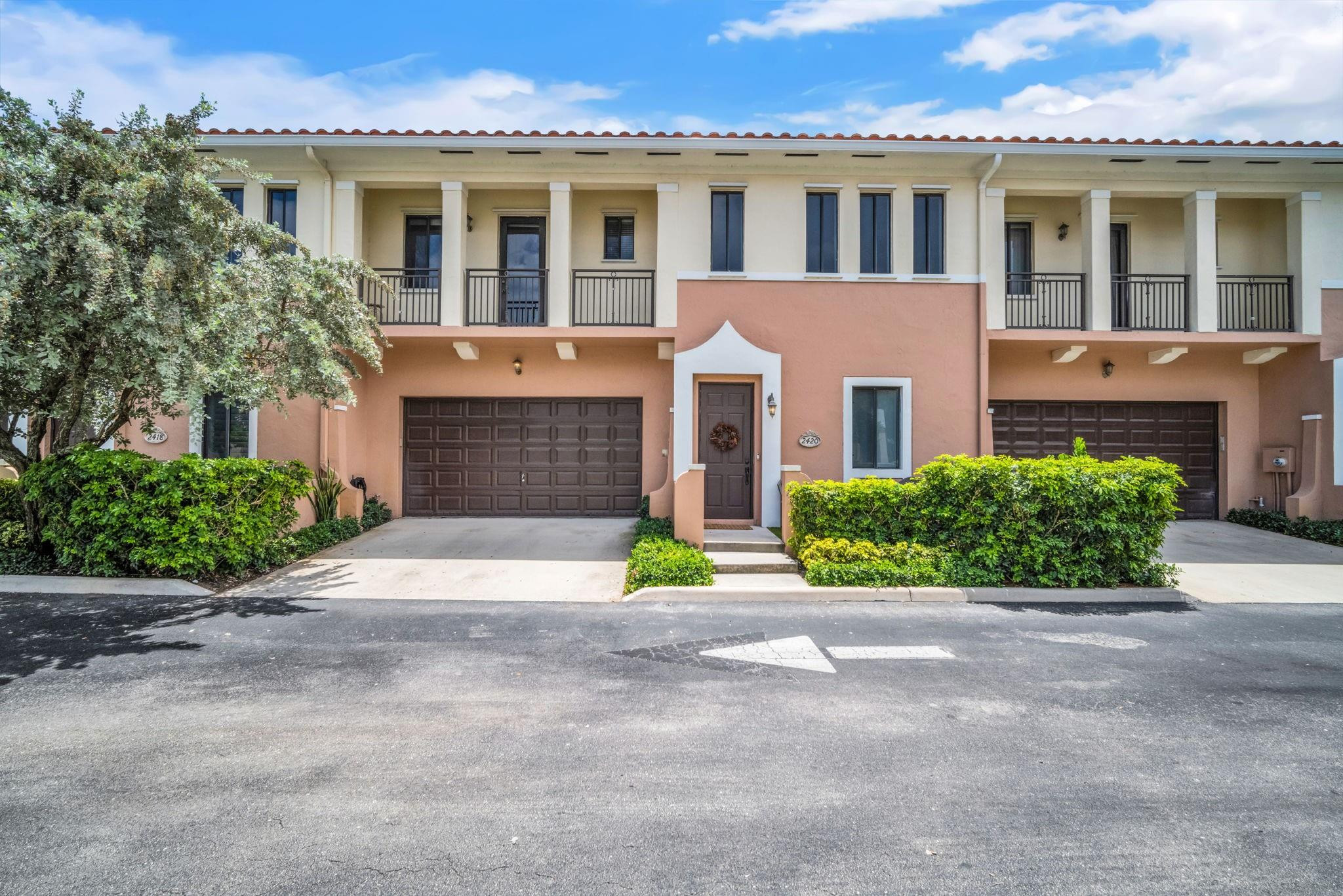 2420 Venetian Way 2420