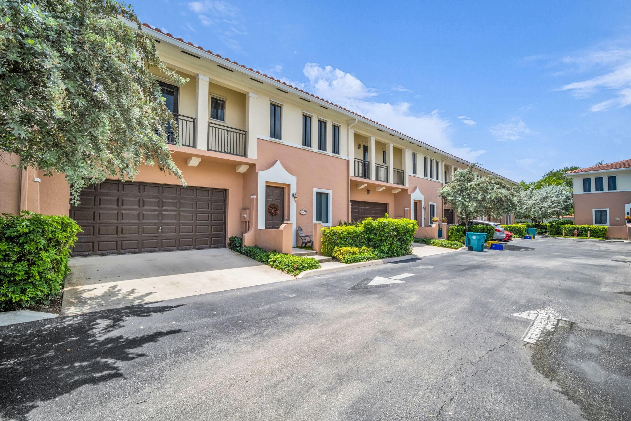 2420 Venetian Way 2420