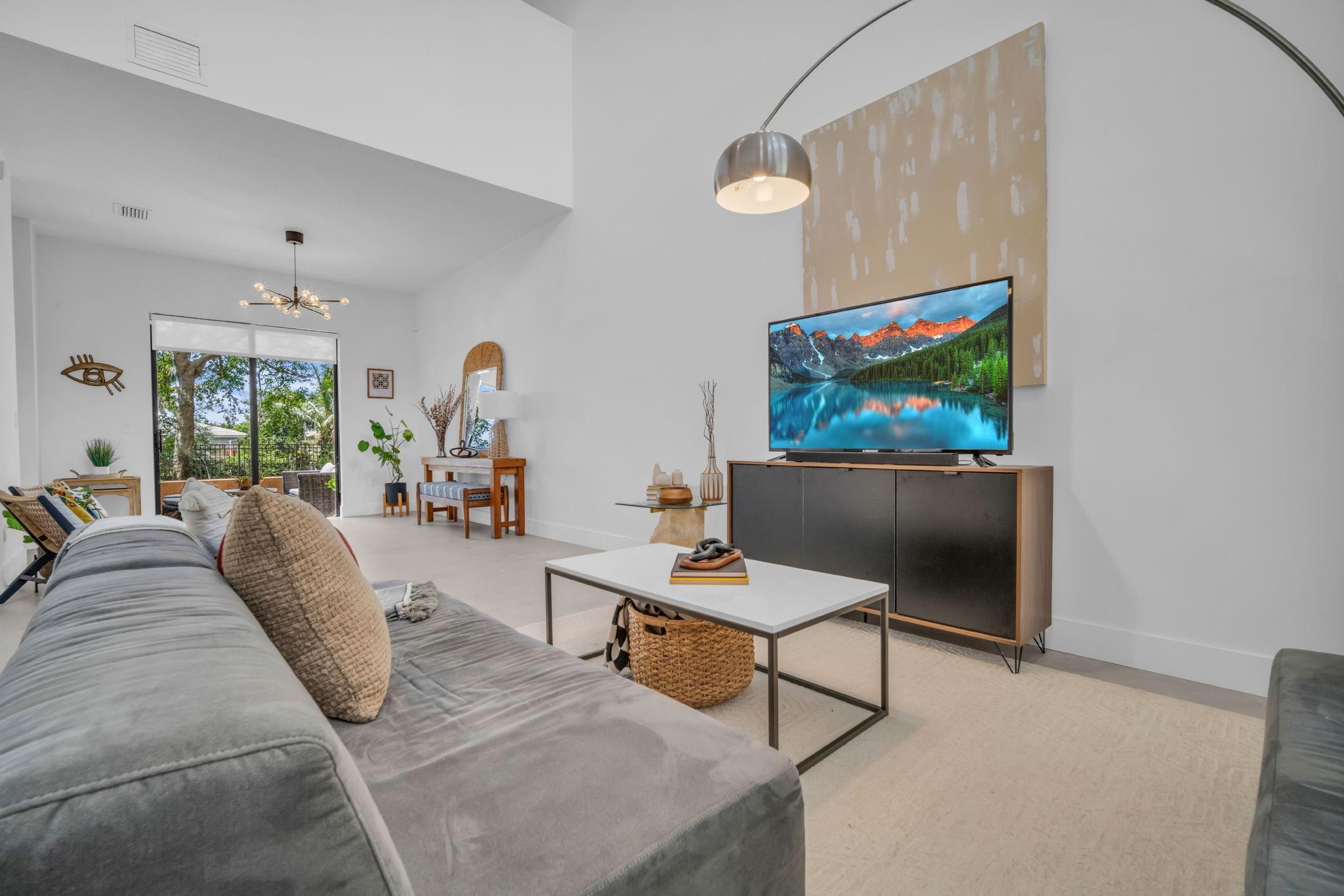 2420 Venetian Way 2420