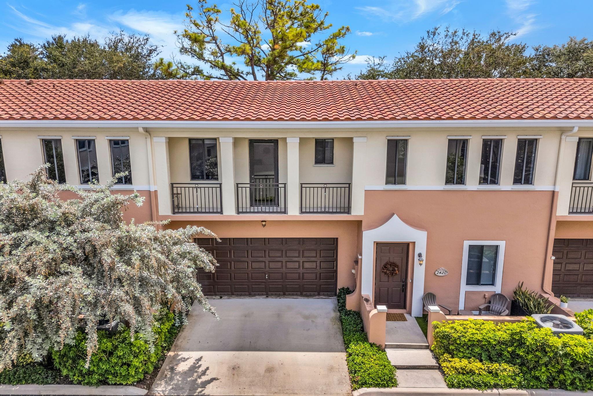 2420 Venetian Way 2420