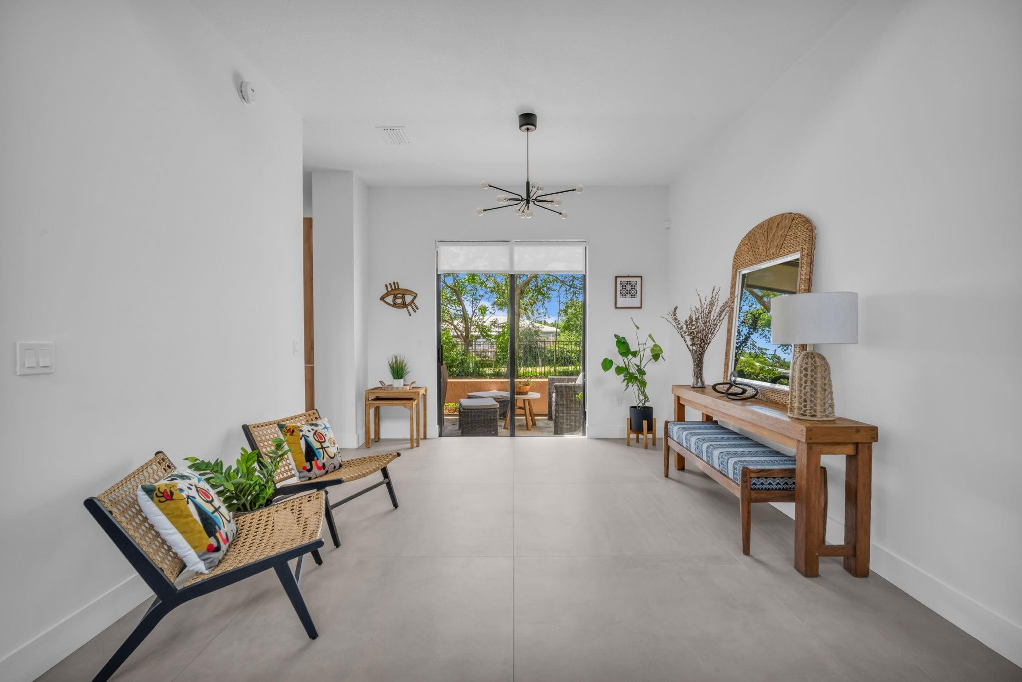 2420 Venetian Way 2420