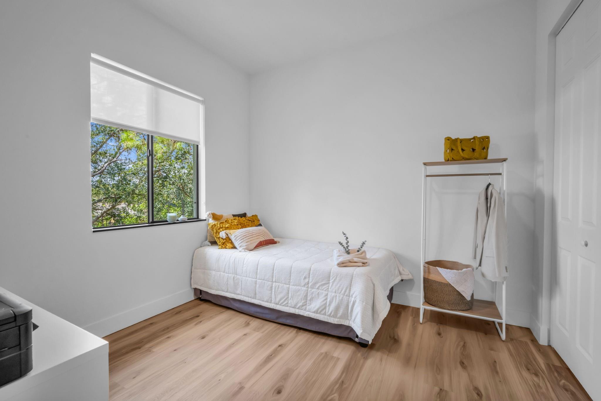 2420 Venetian Way 2420