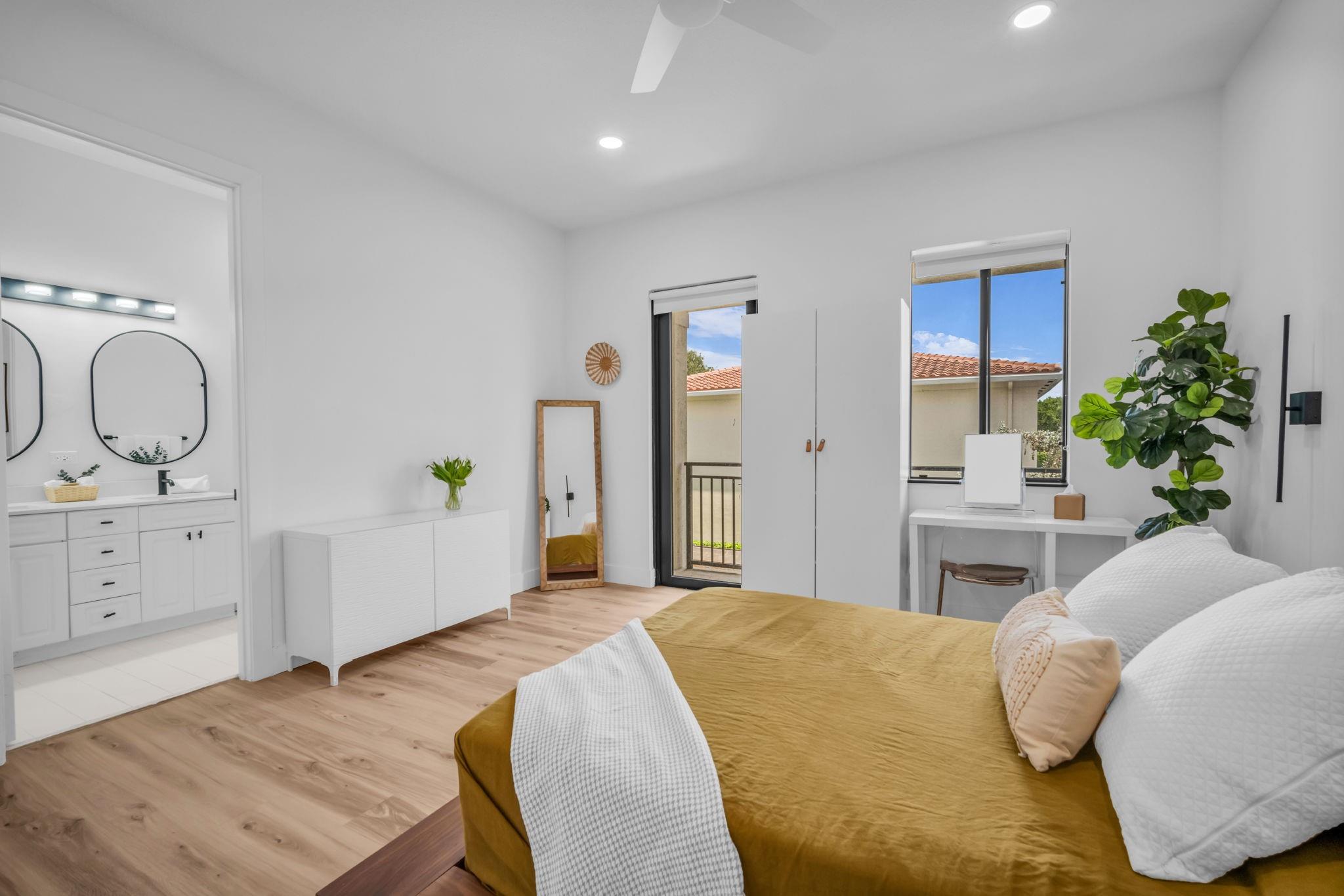 2420 Venetian Way 2420