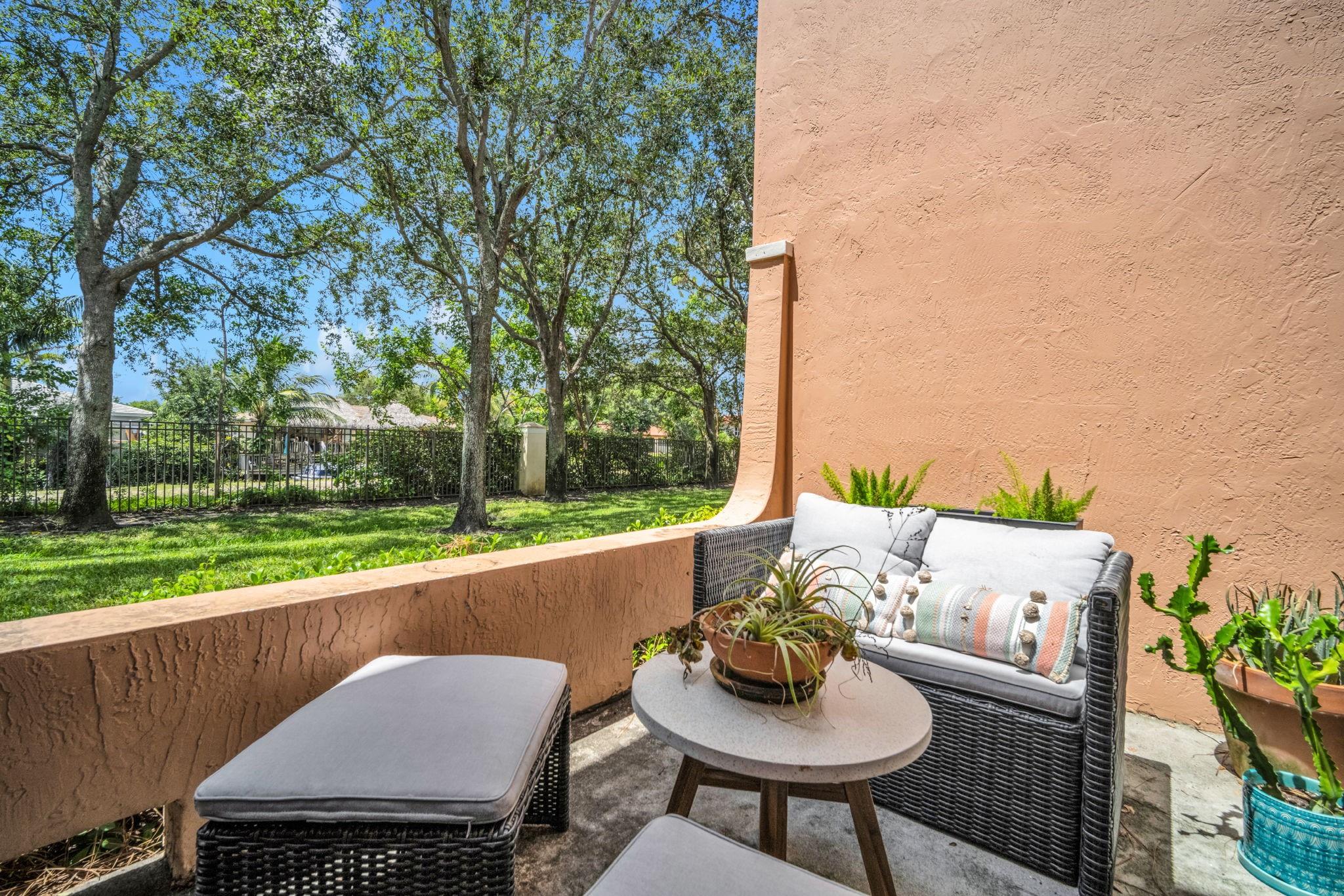 2420 Venetian Way 2420