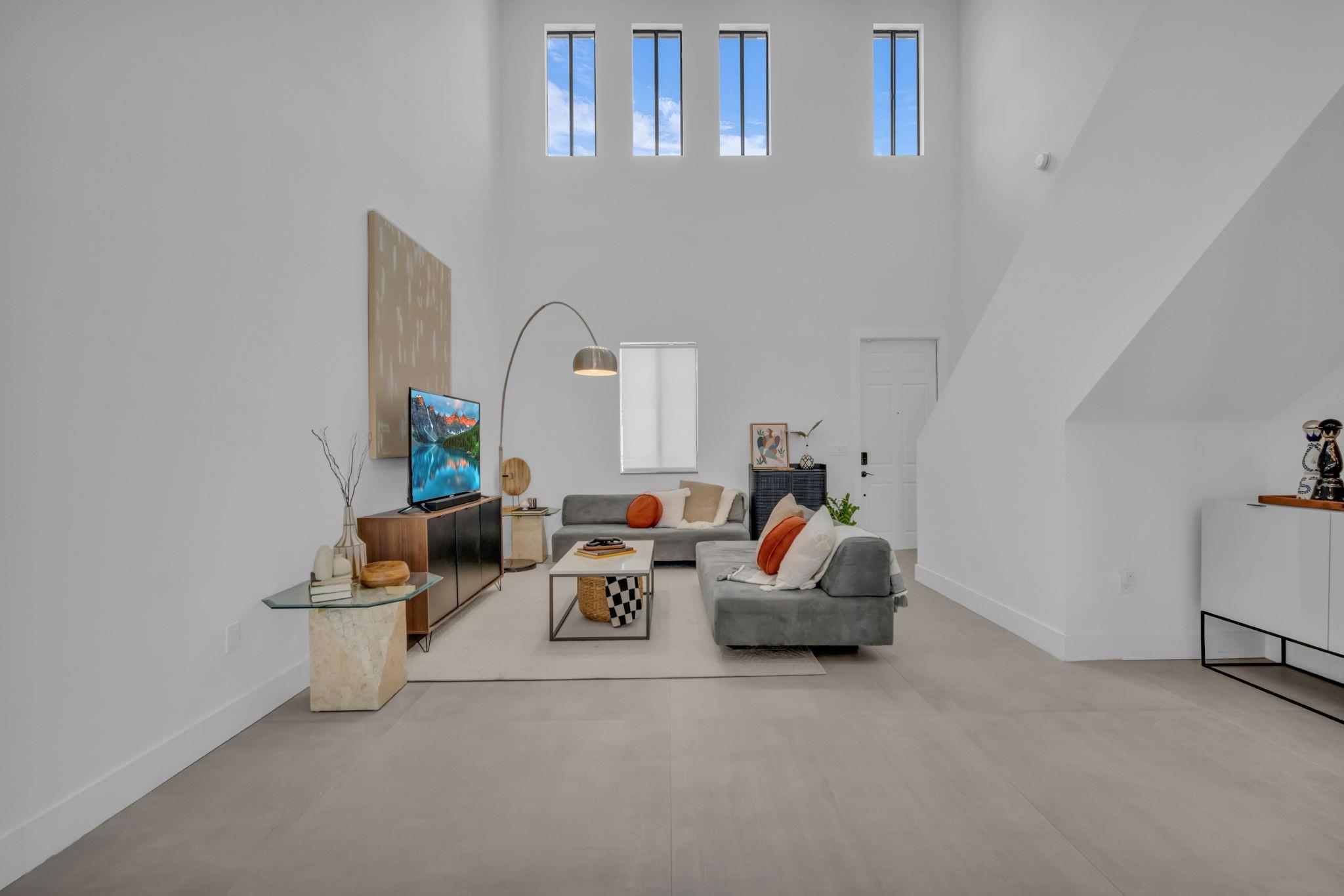 2420 Venetian Way 2420