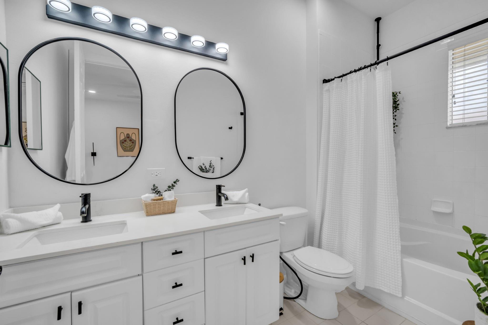 2420 Venetian Way 2420