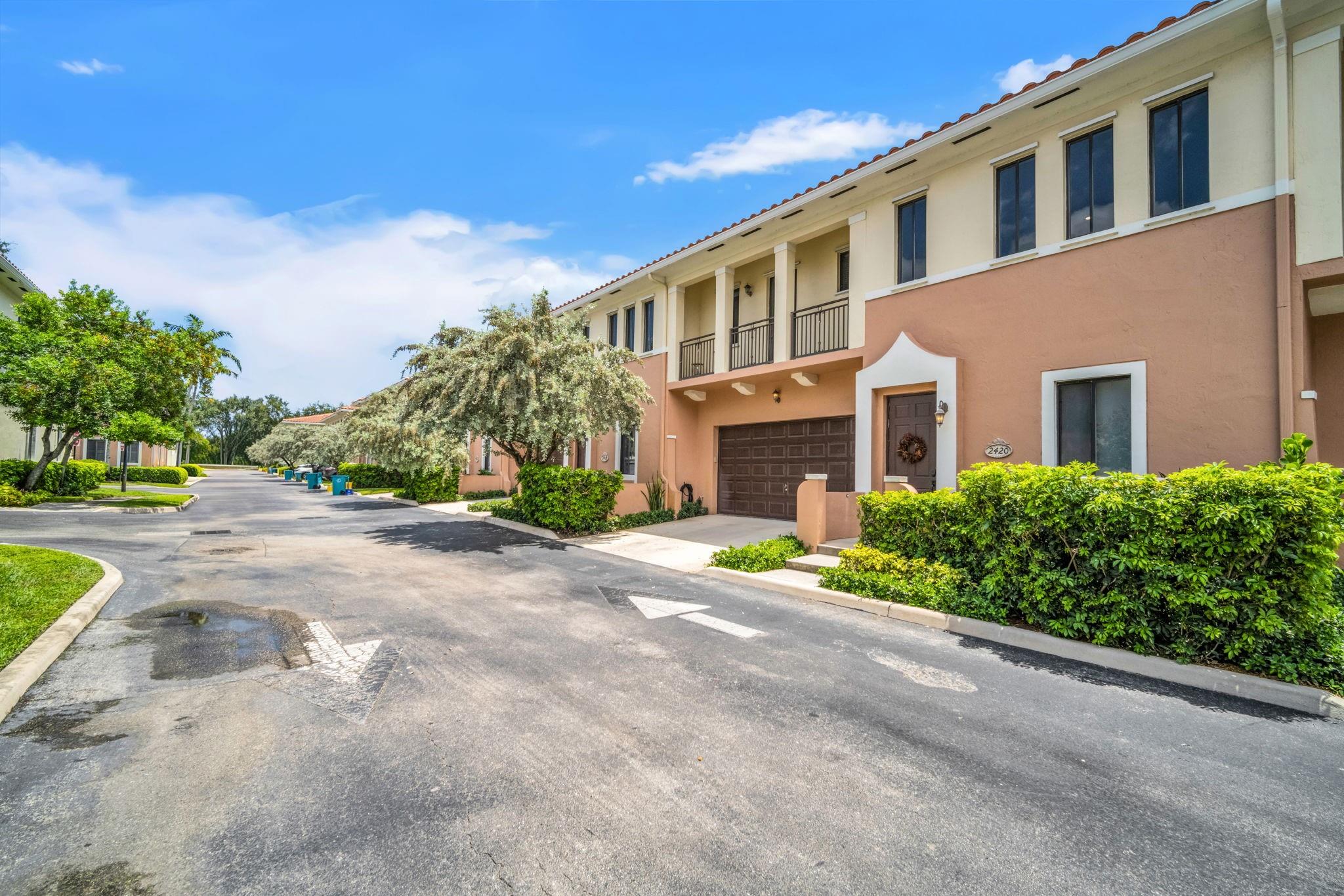 2420 Venetian Way 2420