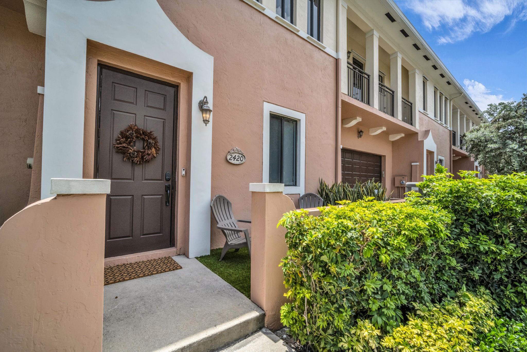 2420 Venetian Way 2420
