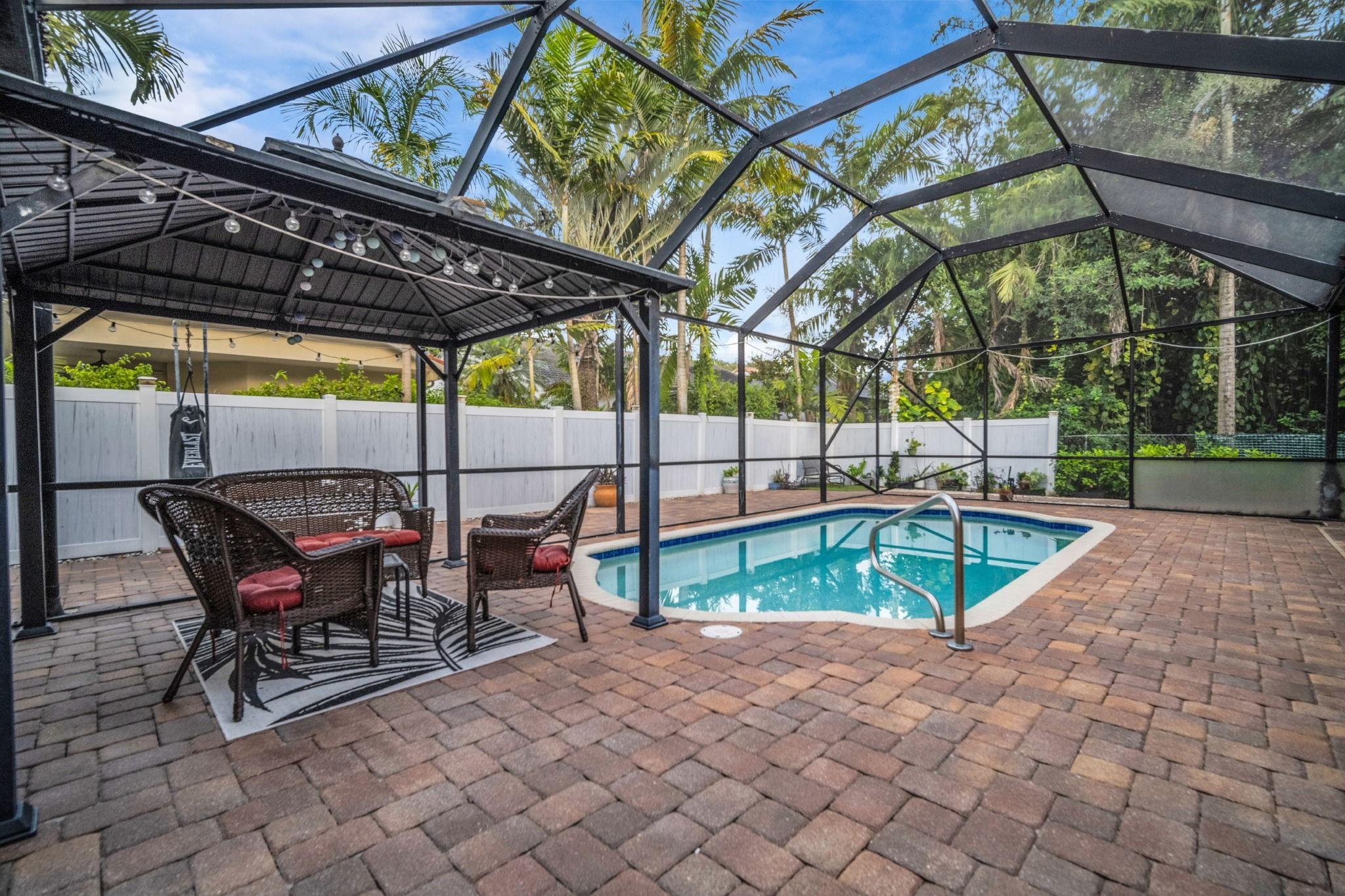 5523 NW 57th Ter