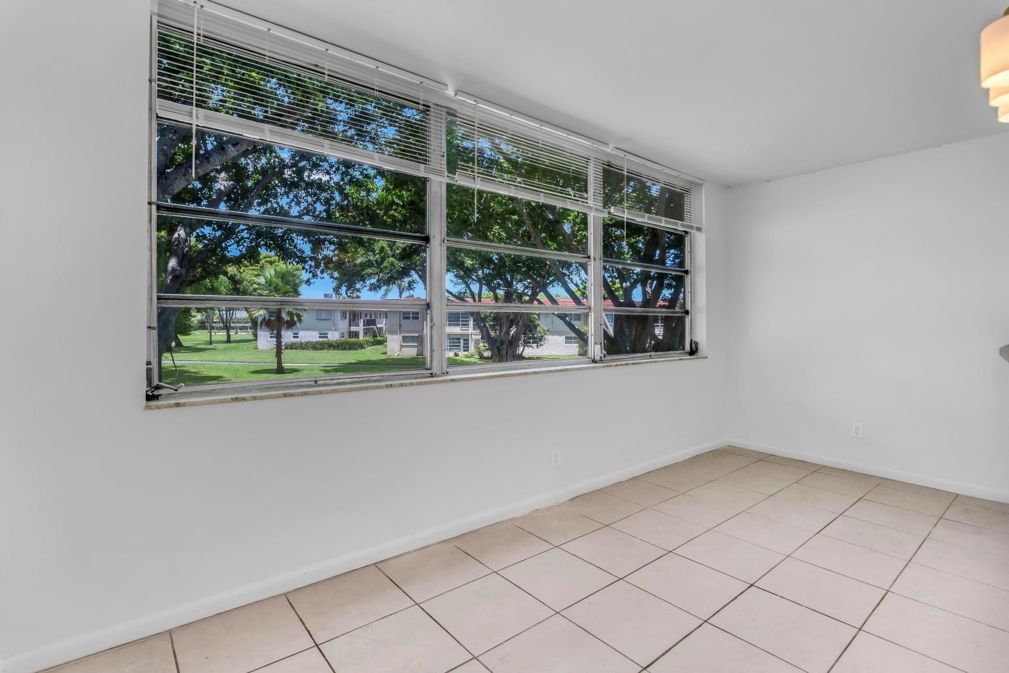 17 Willowbrook Ln 204