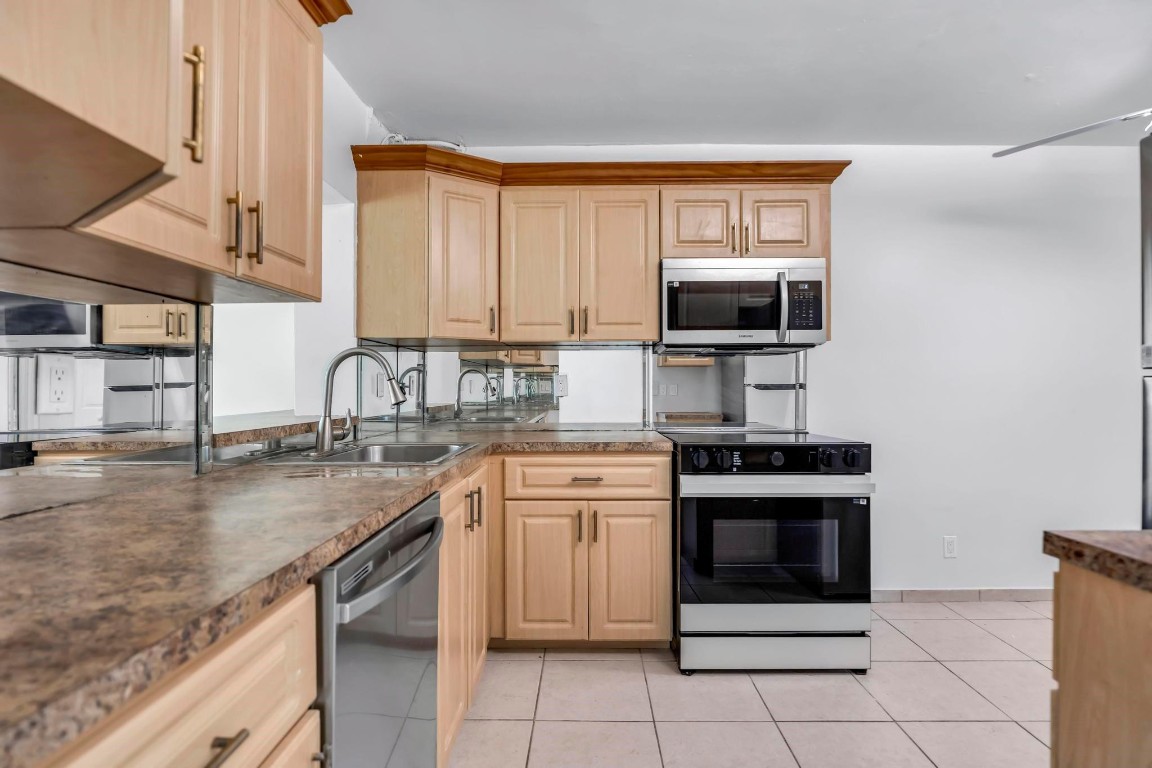 17 Willowbrook Ln 204