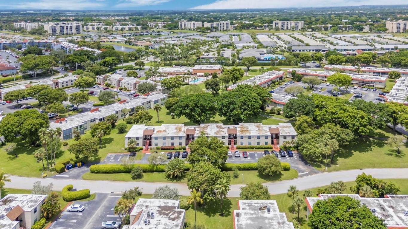 17 Willowbrook Ln 204