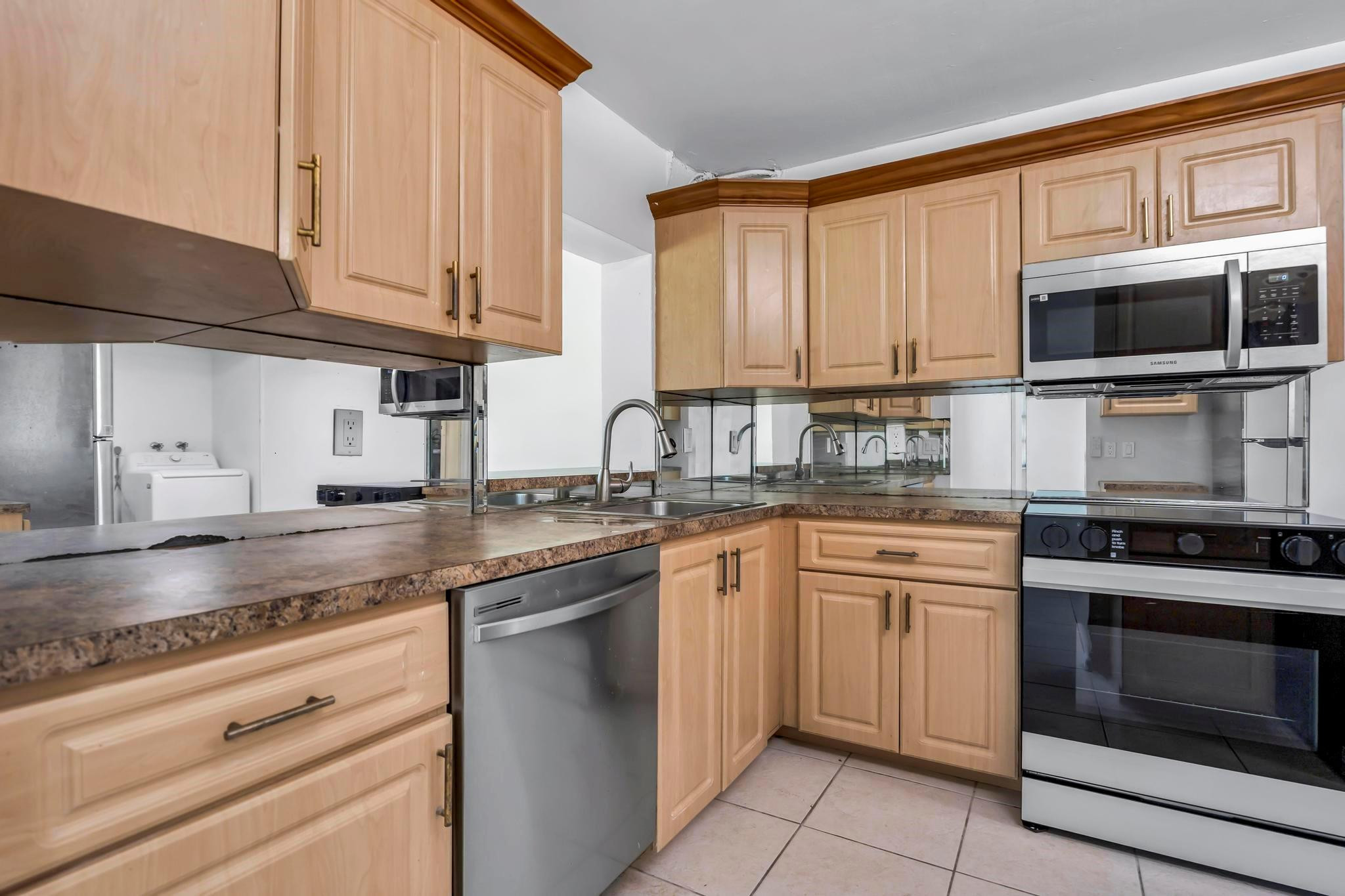 17 Willowbrook Ln 204