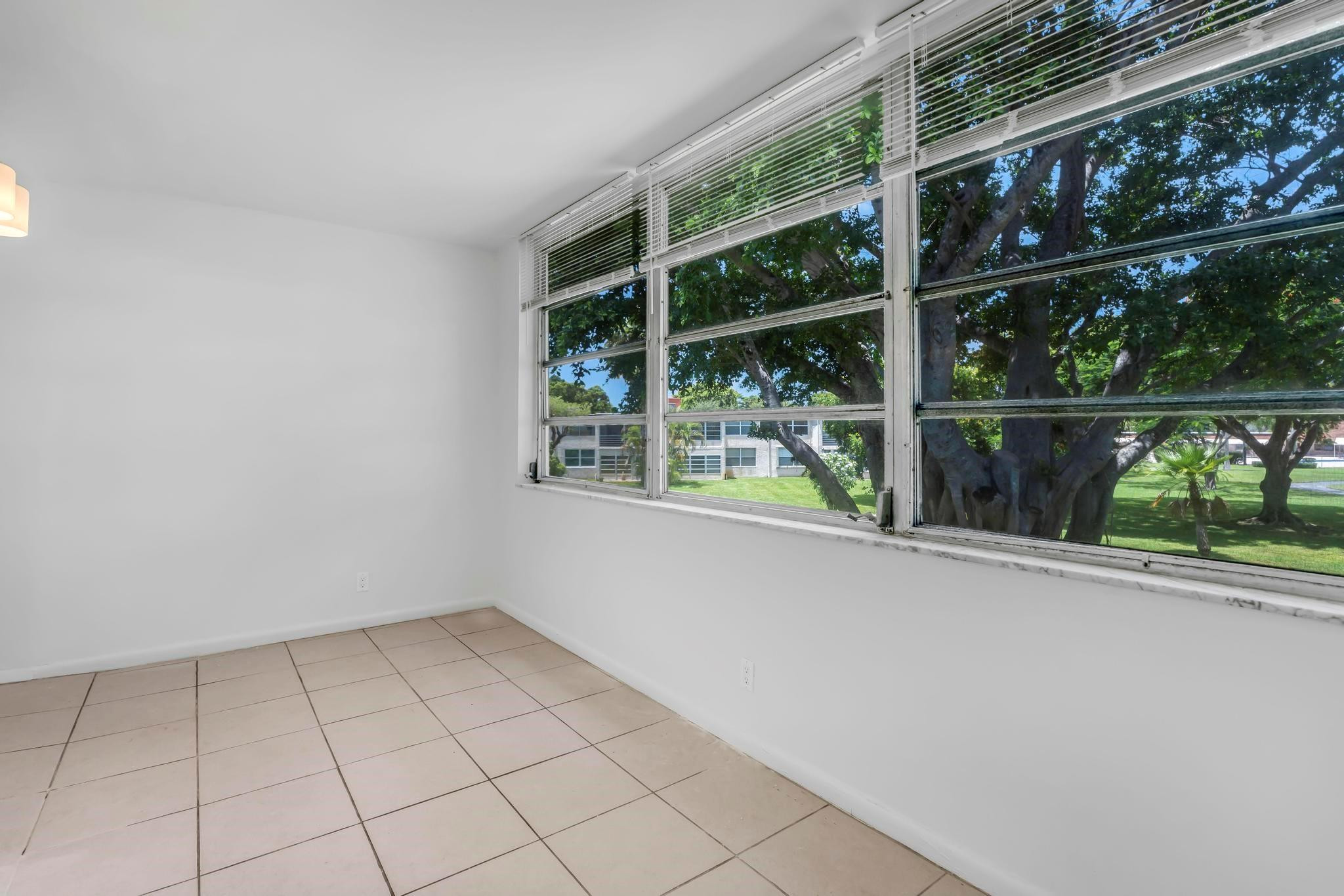 17 Willowbrook Ln 204