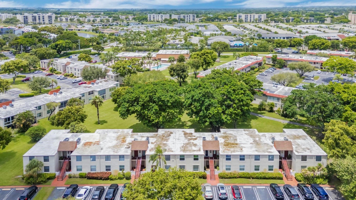 17 Willowbrook Ln 204