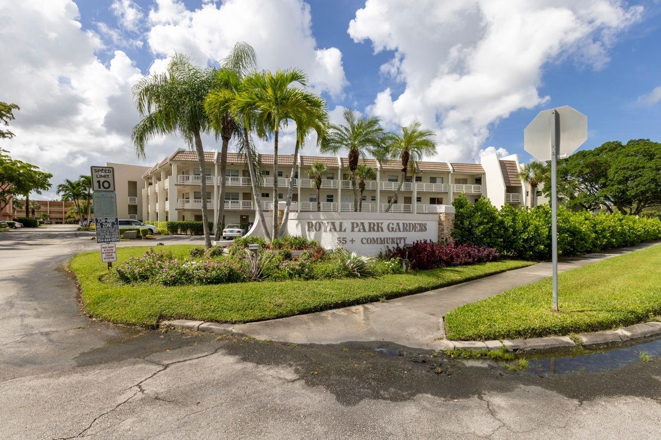 6850 Royal Palm Blvd 208