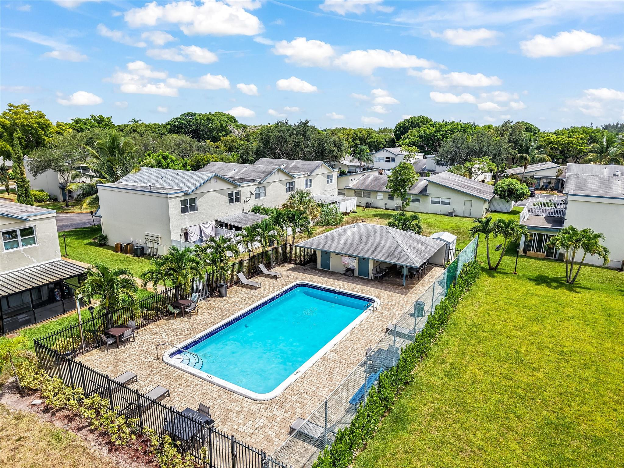 3001 NW 4th Ter
