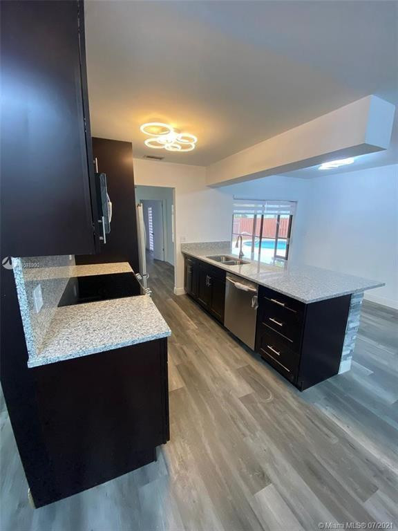 9658 NW 28th Ct