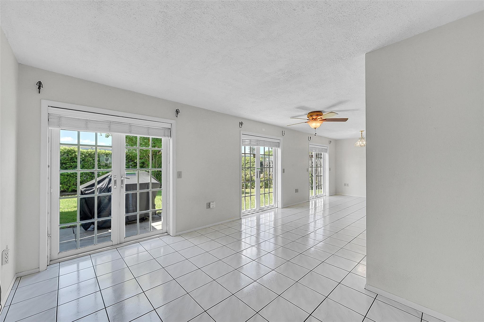 9060 NW 25th St
