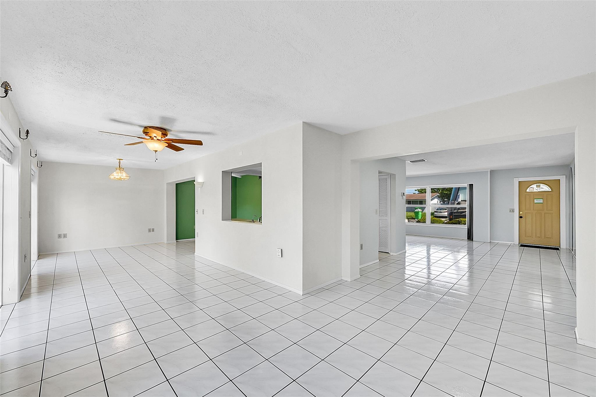 9060 NW 25th St