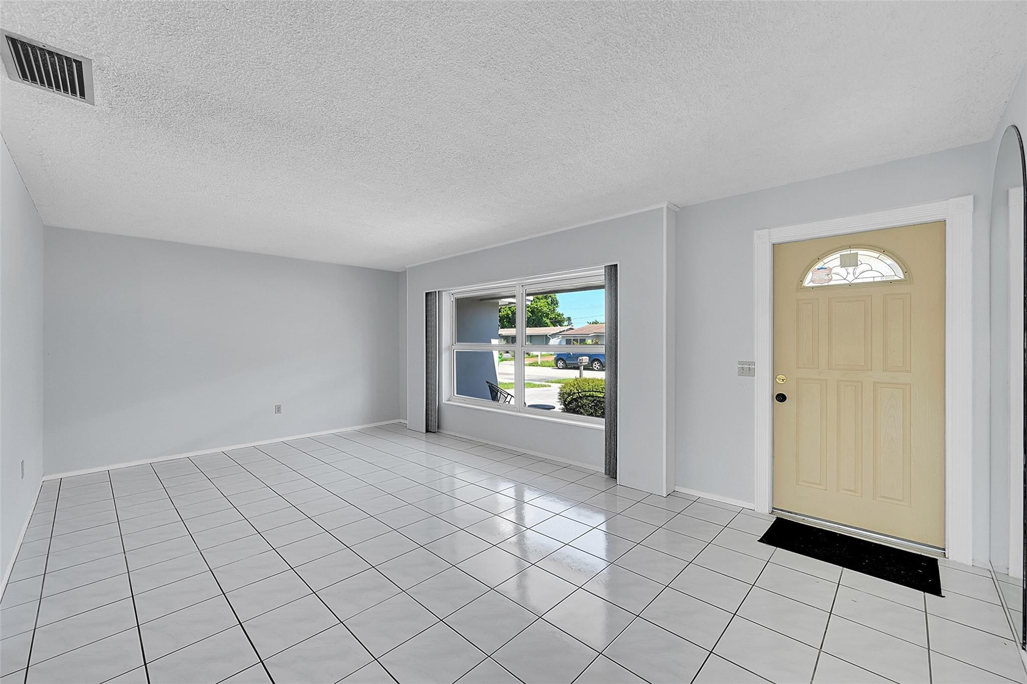 9060 NW 25th St