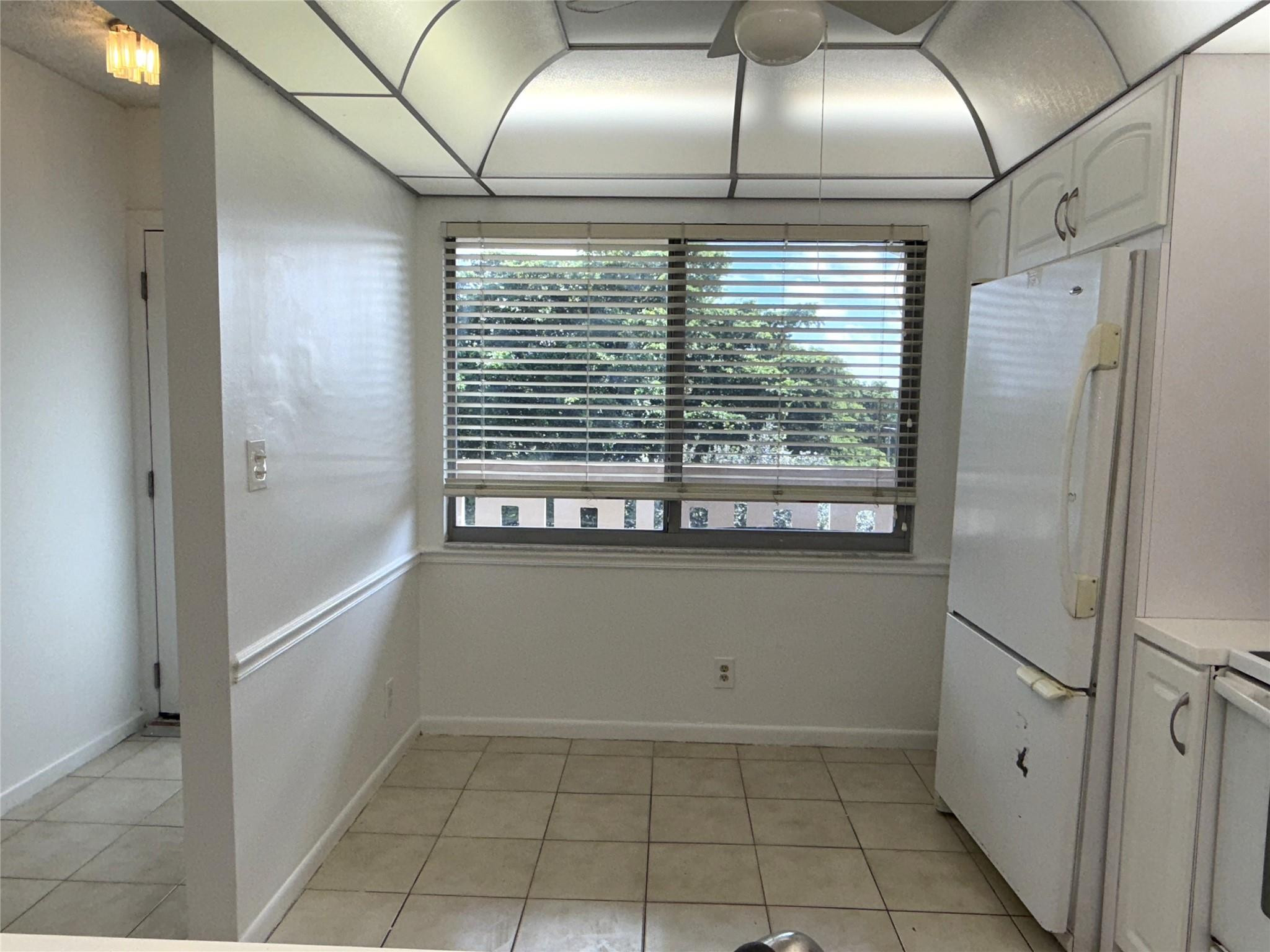 2403 Antigua Cir E4
