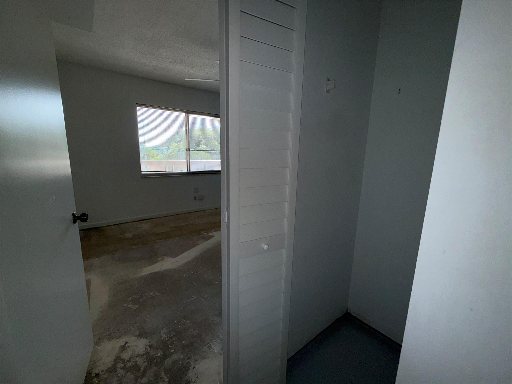 2403 Antigua Cir E4