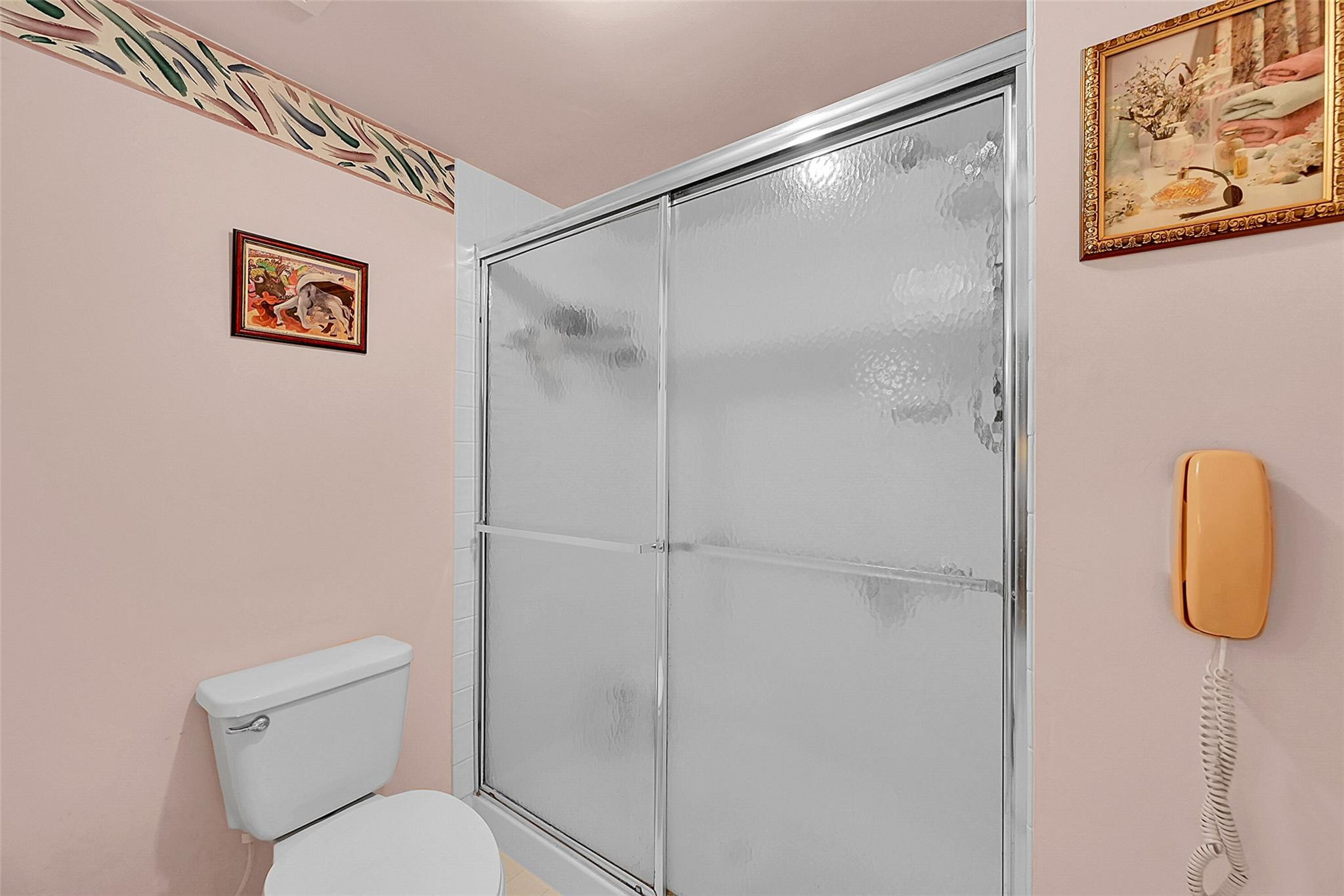 2541 N Nob Hill Rd 206