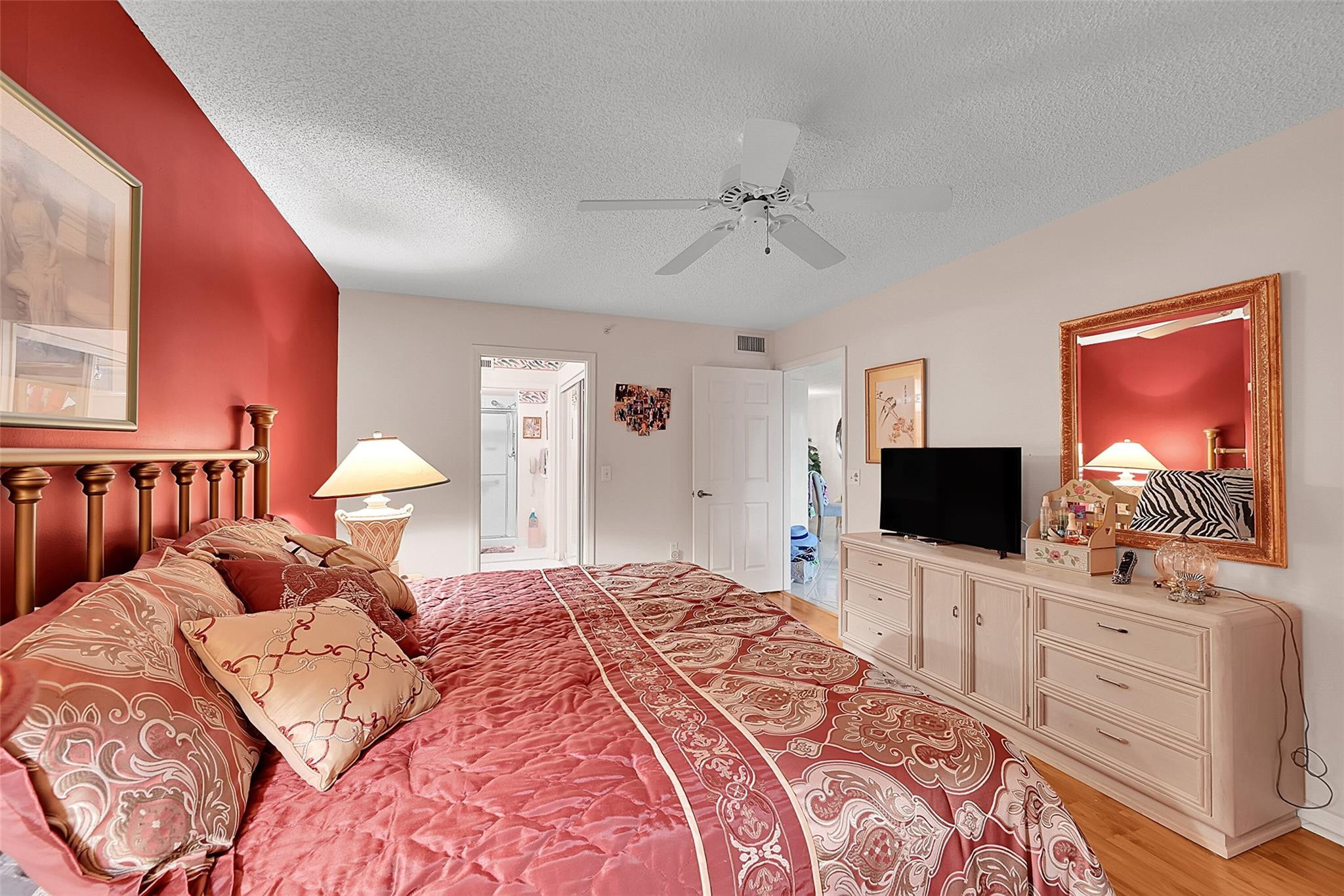 2541 N Nob Hill Rd 206