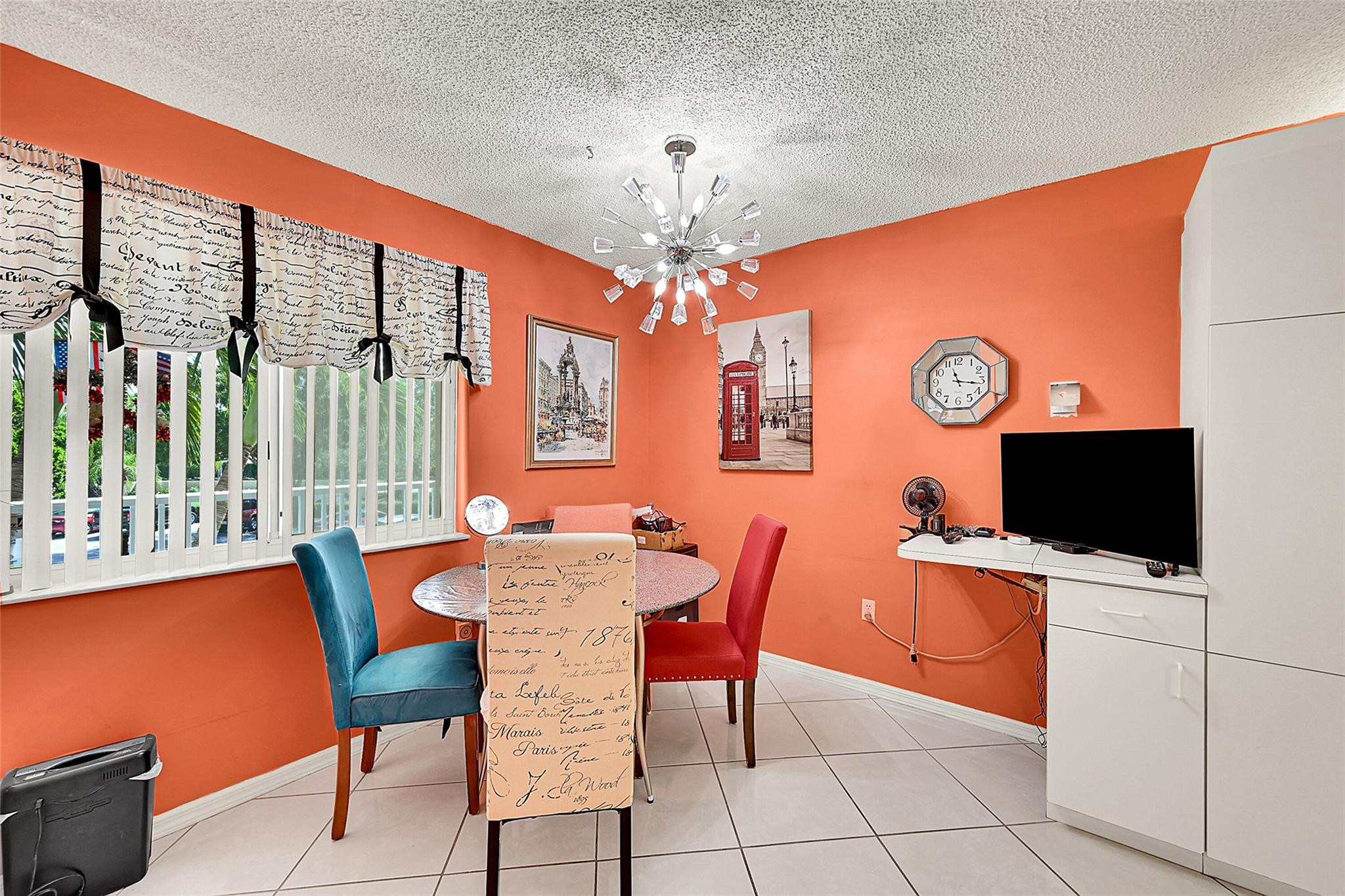 2541 N Nob Hill Rd 206