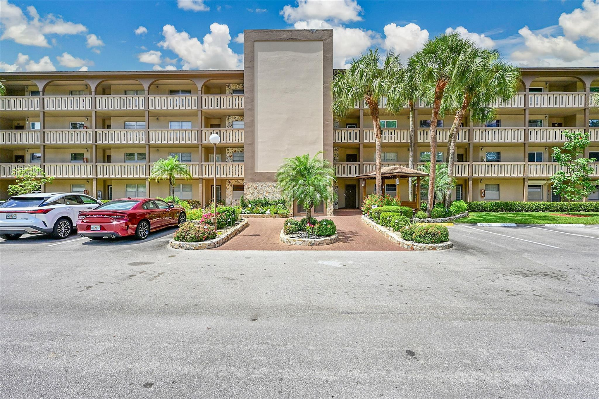 1703 Andros Isle L1