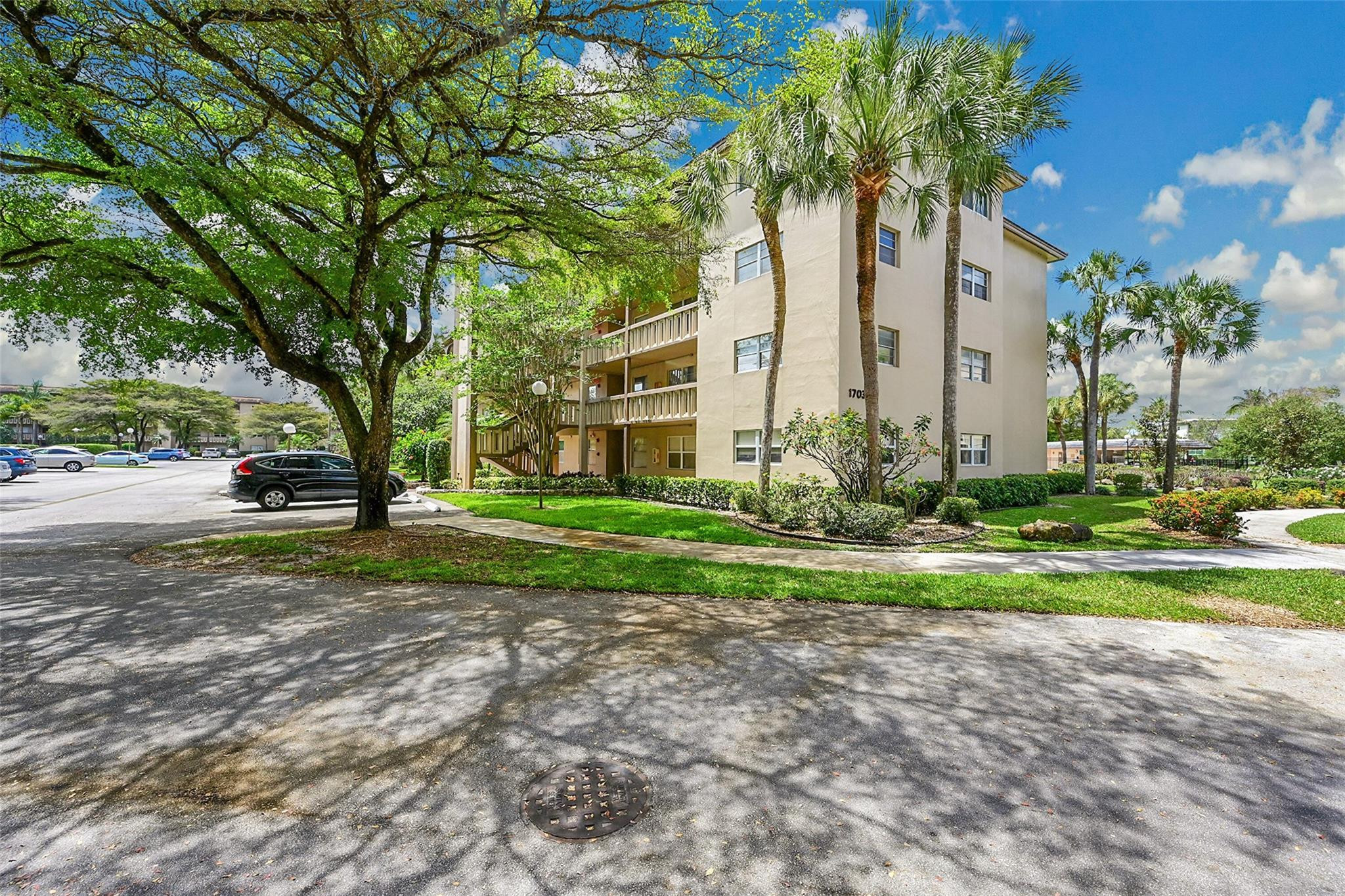 1703 Andros Isle L1