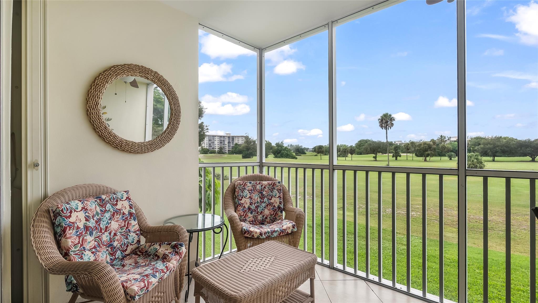 2950 N Palm Aire Dr 206