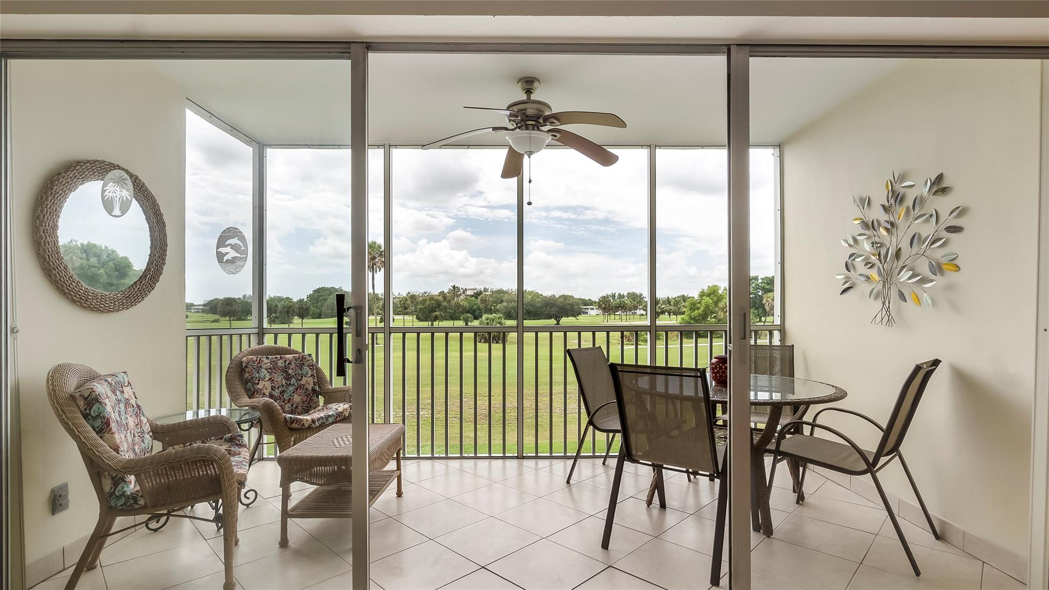 2950 N Palm Aire Dr 206