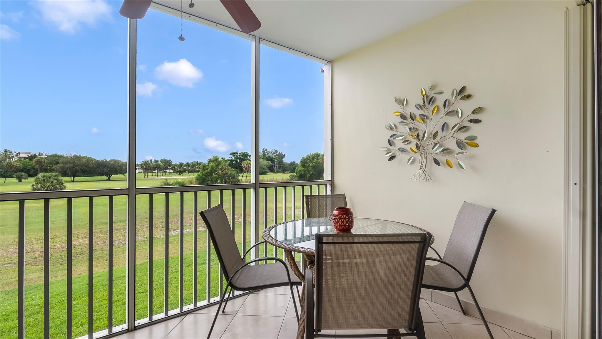 2950 N Palm Aire Dr 206