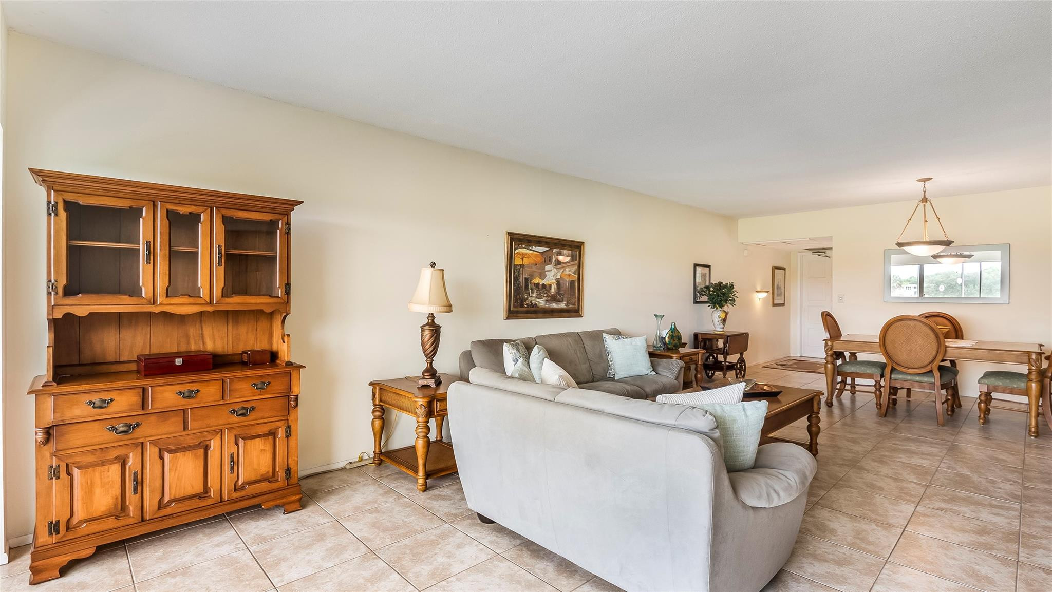 2950 N Palm Aire Dr 206