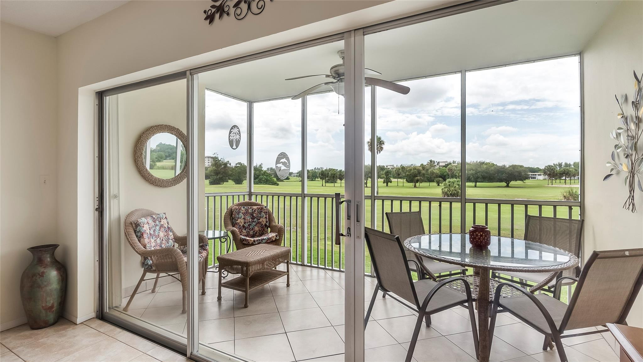 2950 N Palm Aire Dr 206